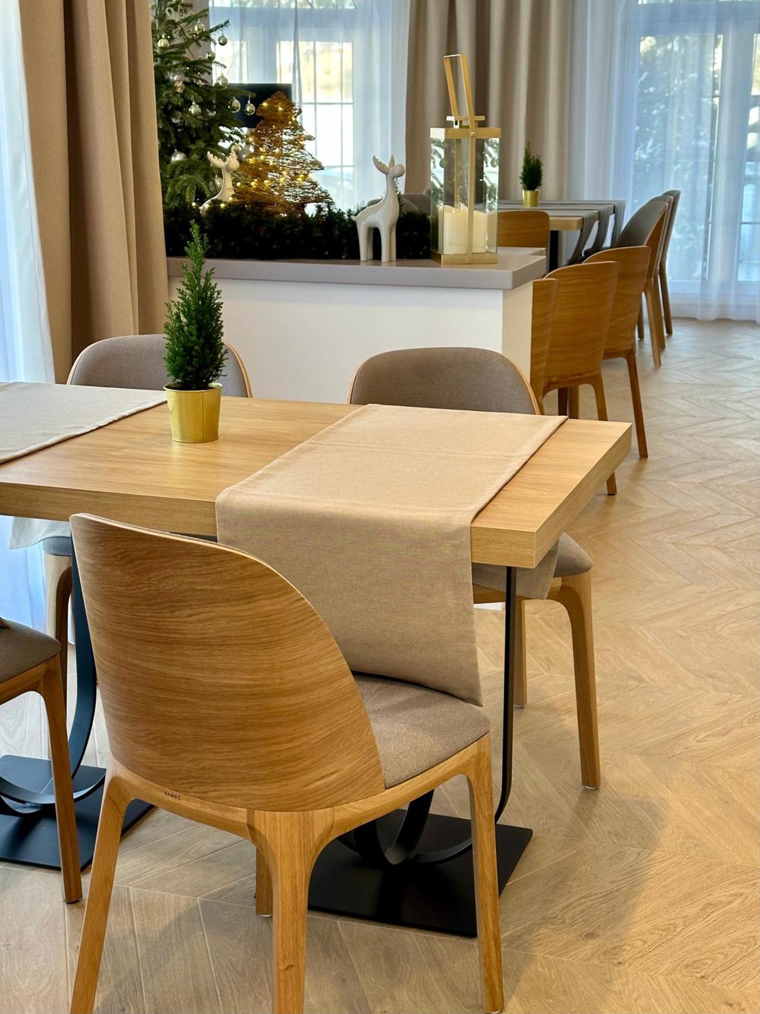 Hotel Antoni Tomaszów Lubelski Exteriör bild